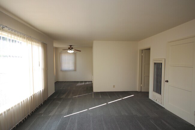 Building Photo - 1307 E Washington Blvd