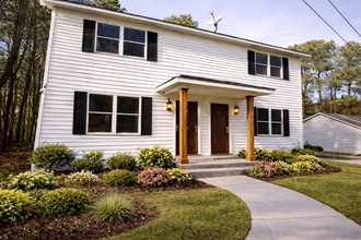 Building Photo - 846 School Rd