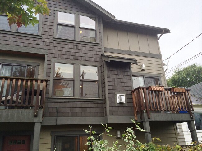 Foto del edificio - 3bd/2.25ba Seattle Home