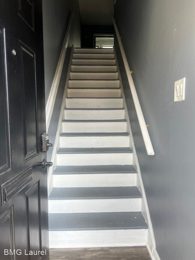 Foto del edificio - 3 br, 2.5 bath House - 2745 31st Pl NE (#2...