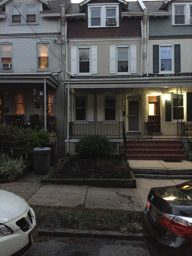 Building Photo - 1325 N Clayton St
