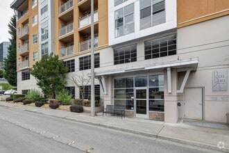Building Photo - 118 107th Ave NE