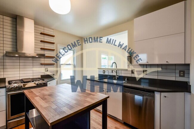 Foto del edificio - 2444 N 63rd St