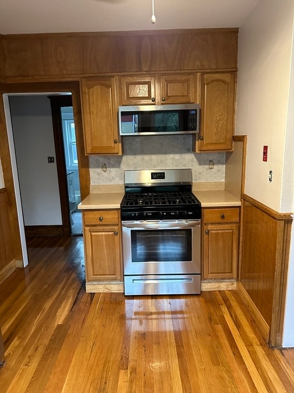 Building Photo - 18 Symmes St