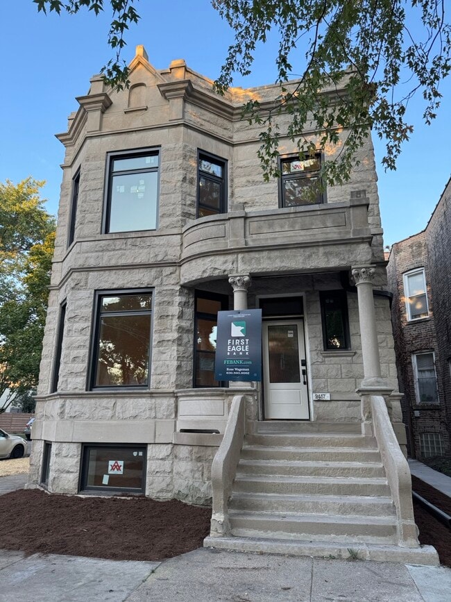 Building Photo - 2457 N Mozart St