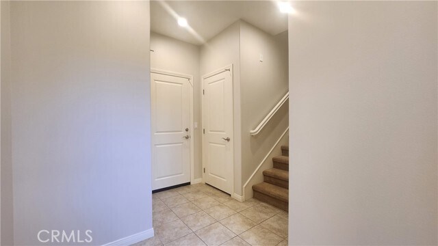 Building Photo - 22 Ovation