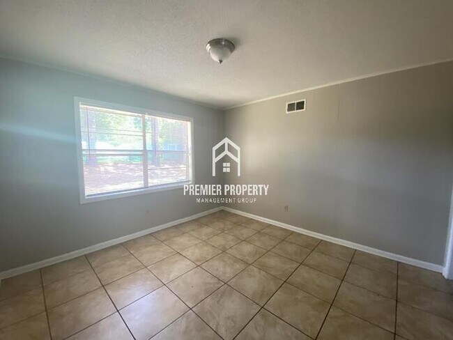 Foto del edificio - 4006 Windermere Rd