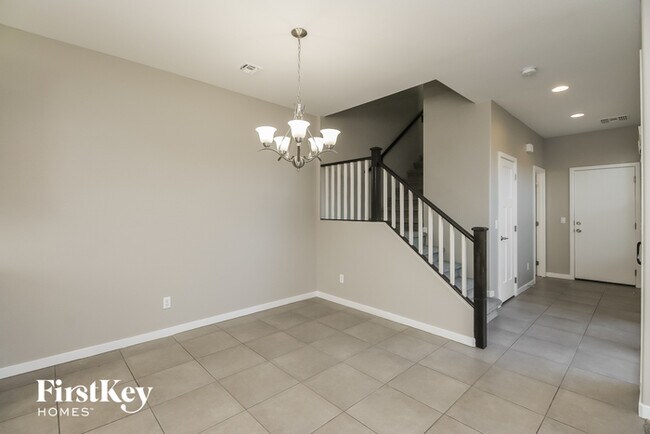 Building Photo - 10460 E Naranja Ave
