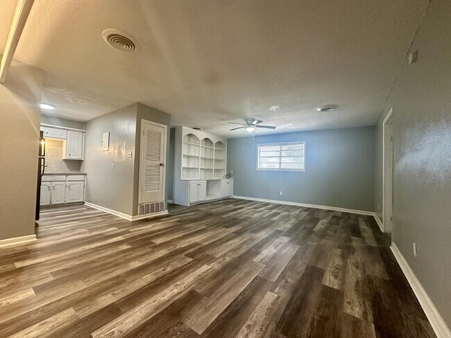 Building Photo - 1809 14th St