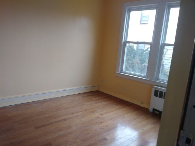 Building Photo - 591 Avenue A