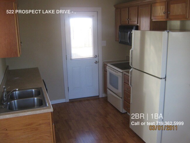 Building Photo - 522 PROSPECT LAKE Dr