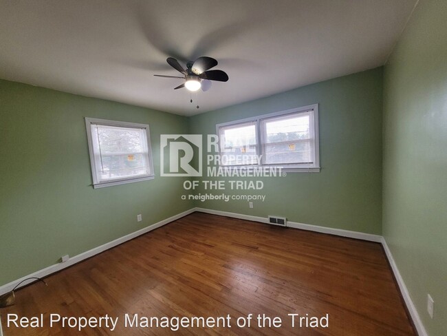 Building Photo - 3 br, 1.5 bath House - 2646 Reynolds Park ...