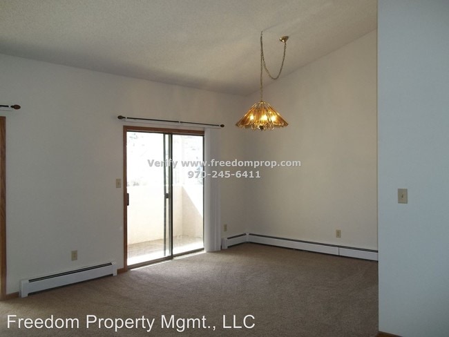 Building Photo - 385 Explorer Ct