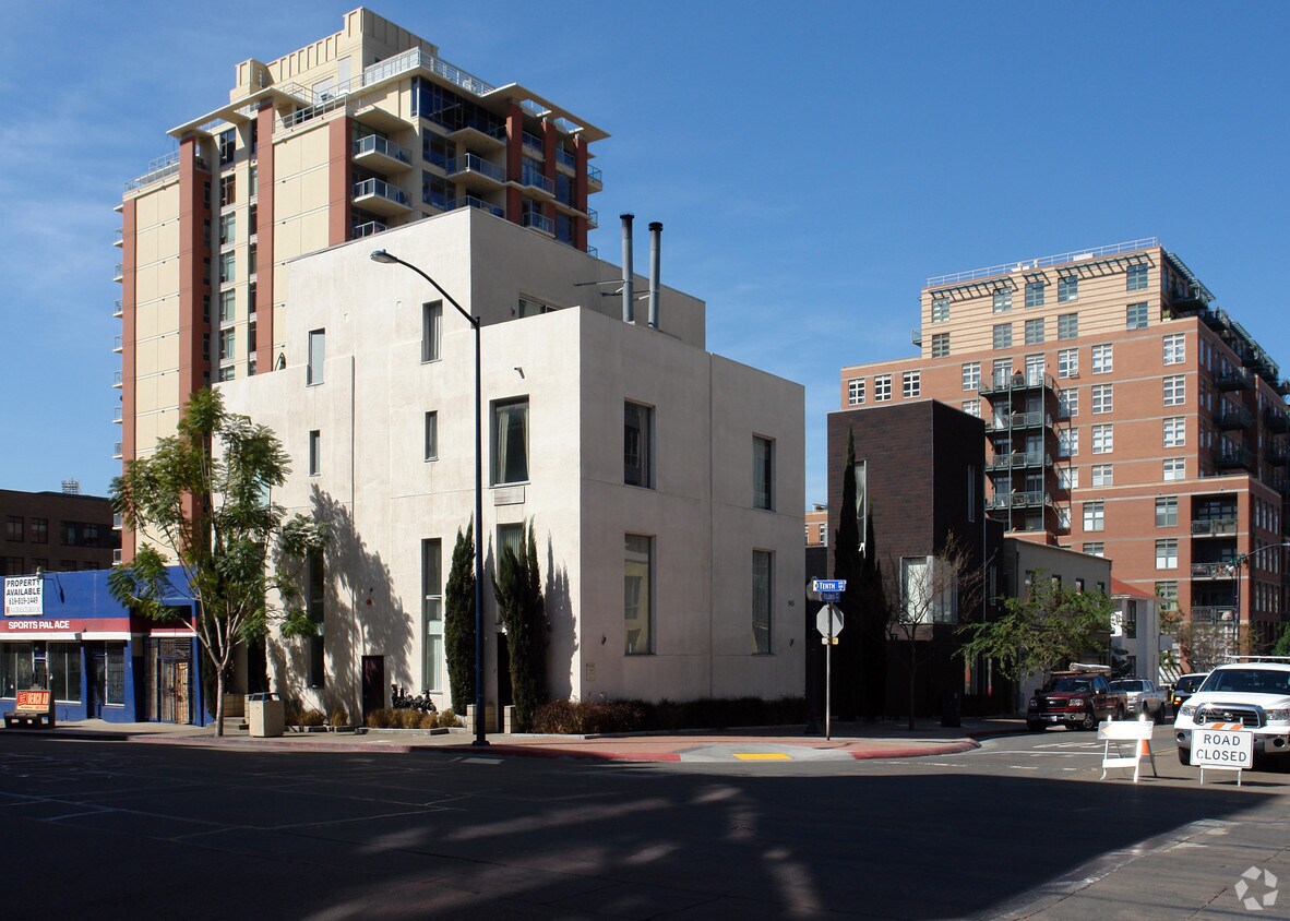 Primary Photo - Angove Lofts