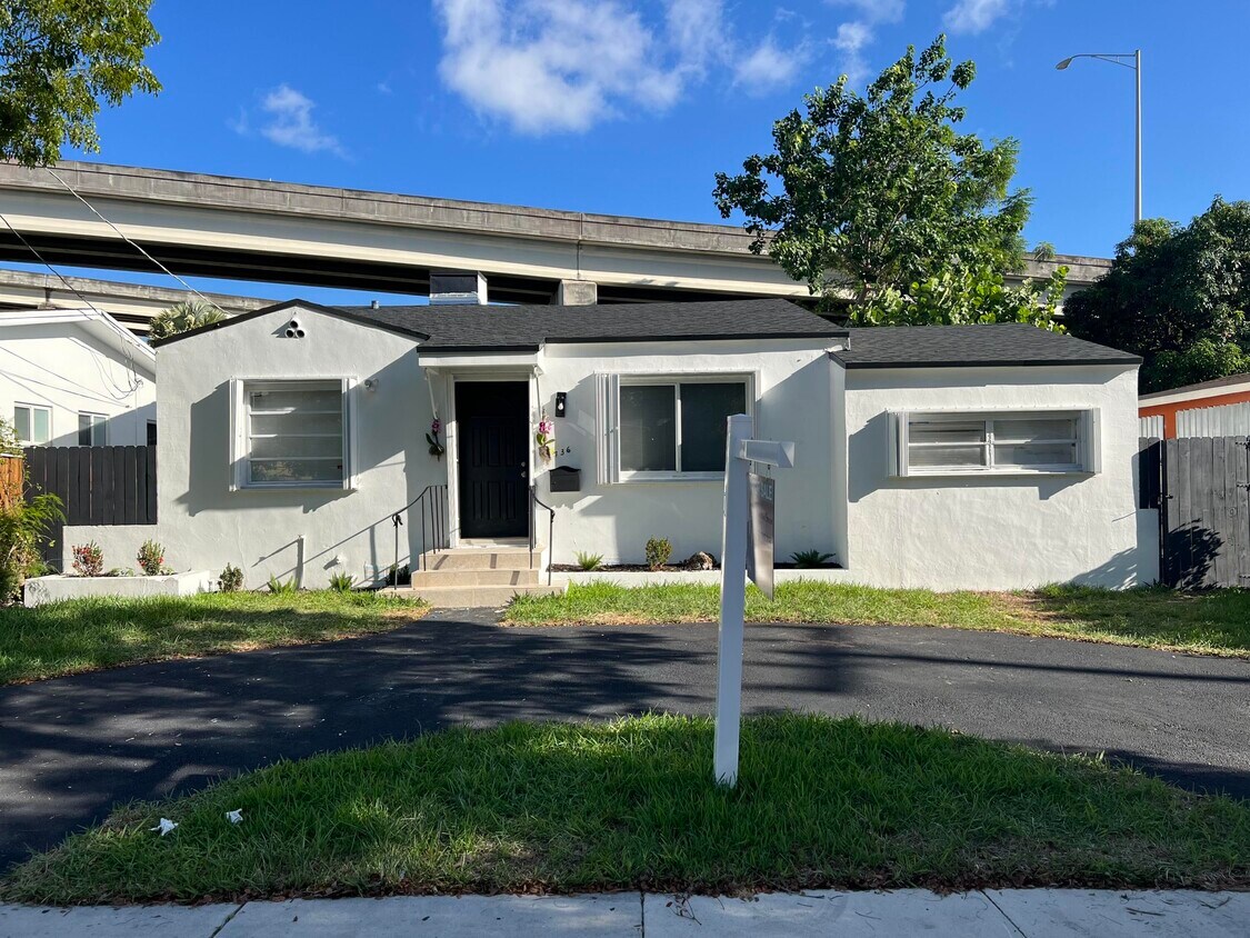 Primary Photo - 736 NW 41st St
