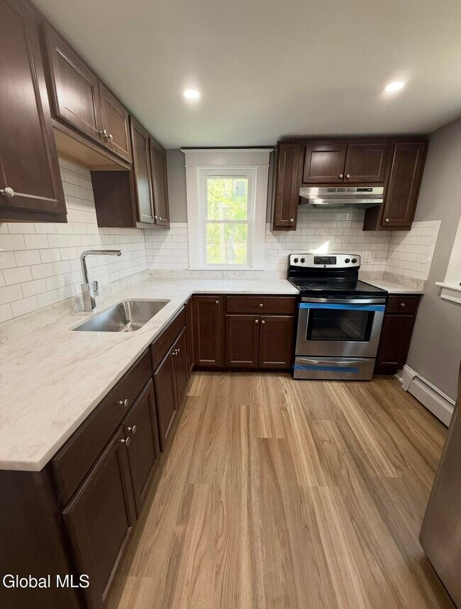 Foto del edificio - 282 Livingston Ave
