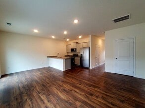 Building Photo - 144 Jace Wy