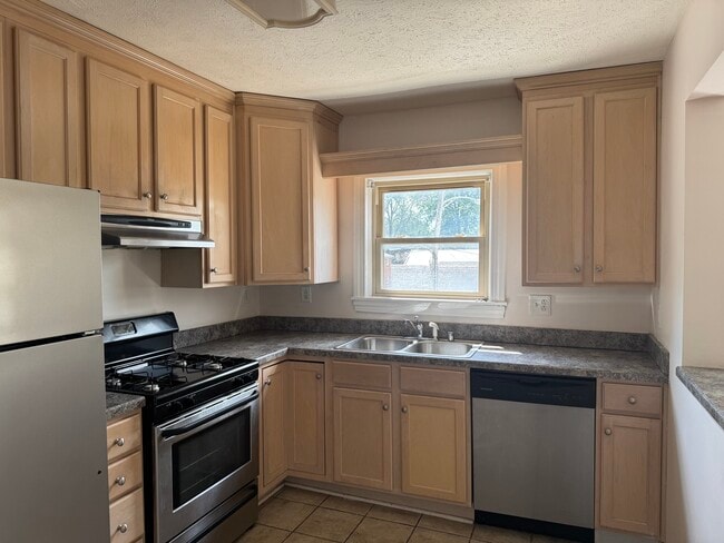 Building Photo - 900 Audubon Pky