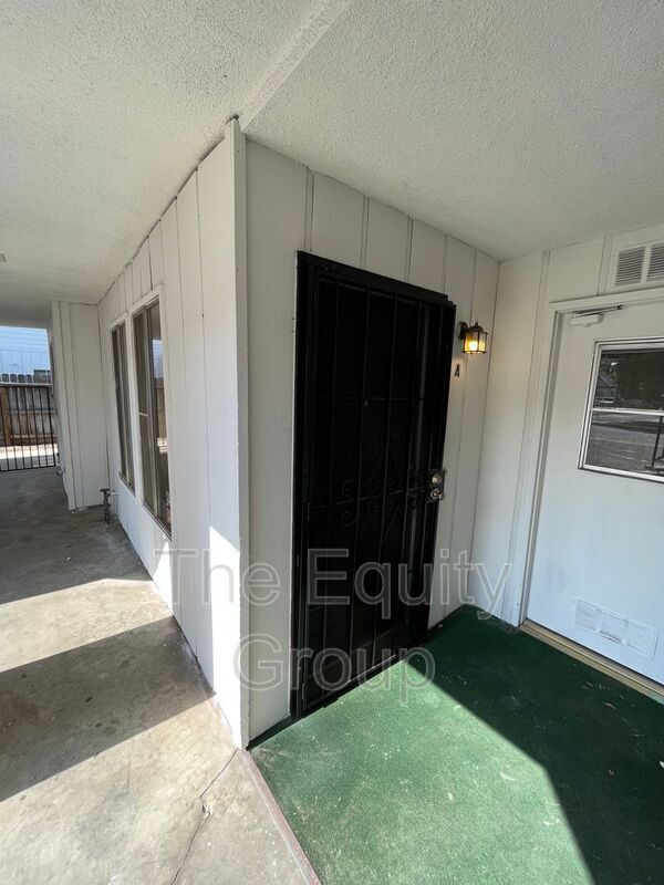 415 N West St Unit A, Visalia, CA 93291 Condo for Rent in Visalia, CA