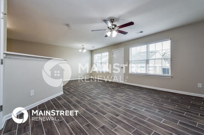 Foto del edificio - 5437 Waterfall Ct