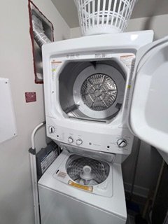 Photo - 824 18th St NE Apartment