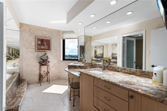 Foto del edificio - 5555 Heron Point Dr