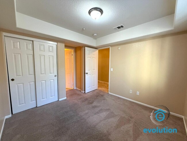 Foto del edificio - 16938 Hutchins Landing