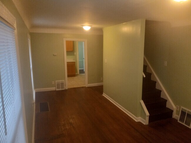 Foto del edificio - 24833 Bennett St