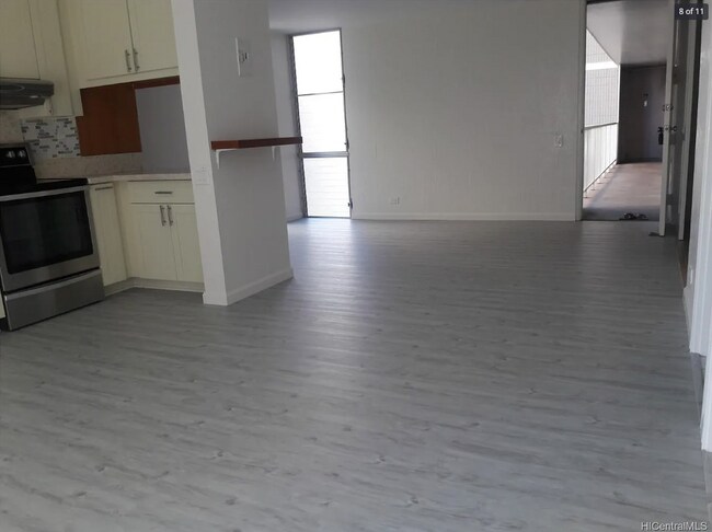 View towards the entrance - 1226 Alexander St