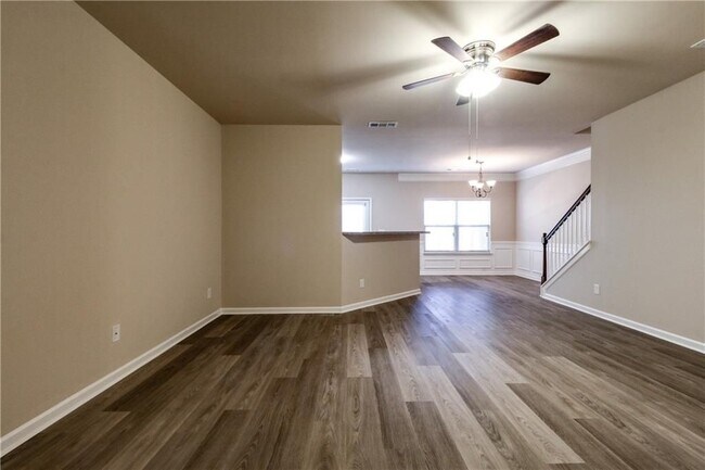 Foto del edificio - 606 Oakside Pl