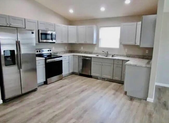 Foto del edificio - 903 4th St