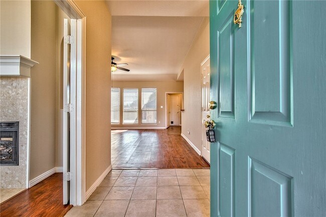 Foto del edificio - 4424 Maple Shade Ave