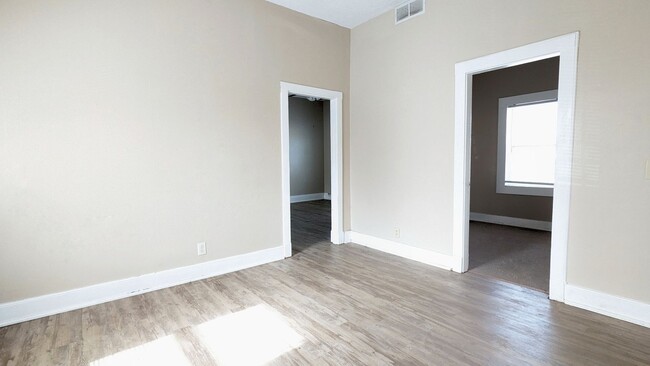 Foto del edificio - Cozy 2 bedroom in Arlington