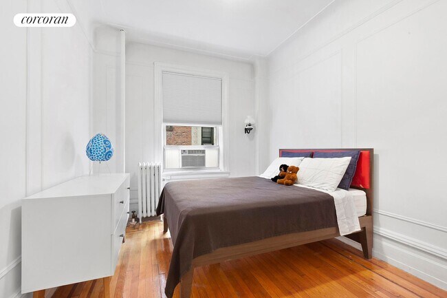 Foto del edificio - 306 W 100th St