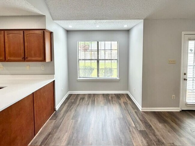 Building Photo - Now Leasing A Renovated 3 bedroom 2 bath home in Southeast Memphis.