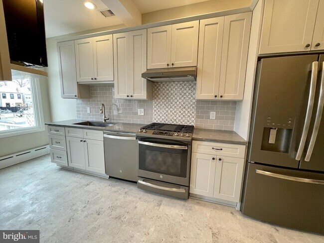 Foto del edificio - 1416 Webster St NW