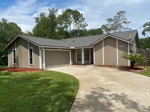 Building Photo - 4787 Pine Ave