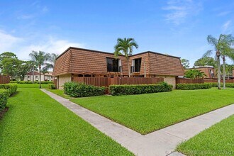 Building Photo - 1405 14th Ln