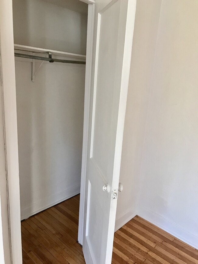 Building Photo - Newly Renovated 2BR East Mount Airy Apartm...