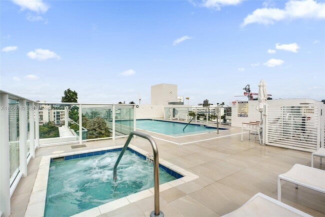 Foto del edificio - 1170 101st St