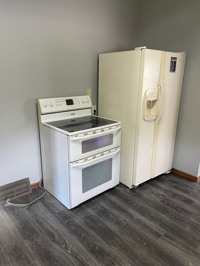 Foto del edificio - 2 Bedroom, 1 Bathroom Home located in Stanton, NE! More pictures to come! Casa de 2 dormitorios y...