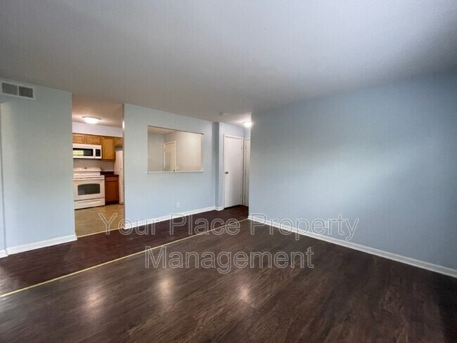 Building Photo - 111 Harbor Dr
