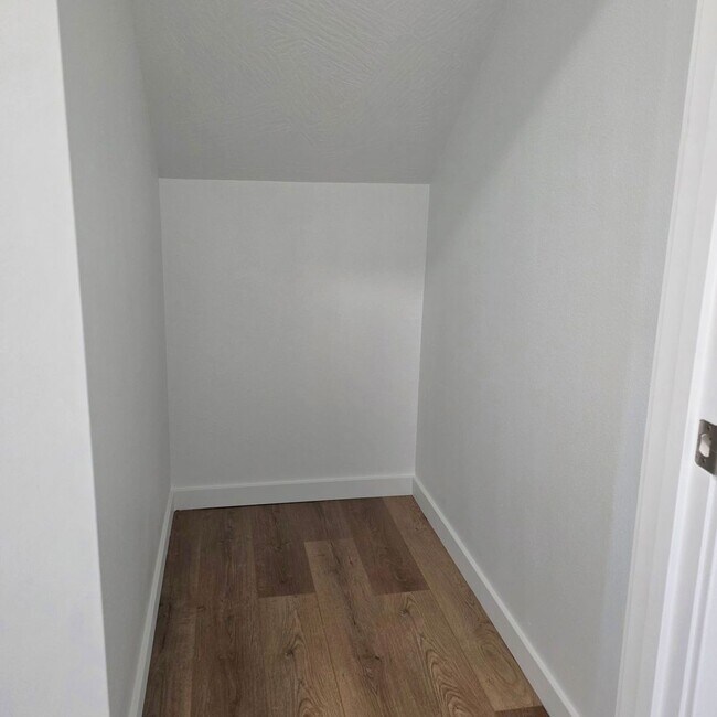 Foto del edificio - Brand New 4 Bedroom Home