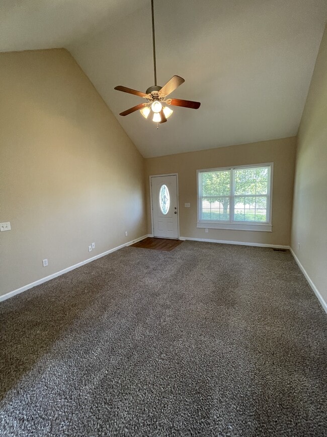 Building Photo - 349 Indian Park Dr