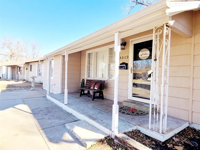 Building Photo - 3512 N Holman Ct