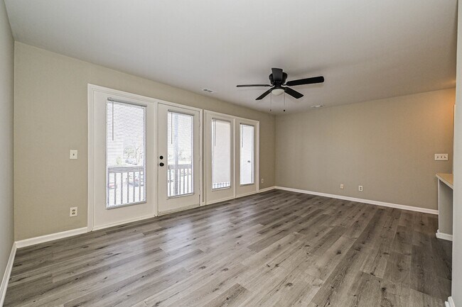 Foto del edificio - 6156 Meadow Rose Ln