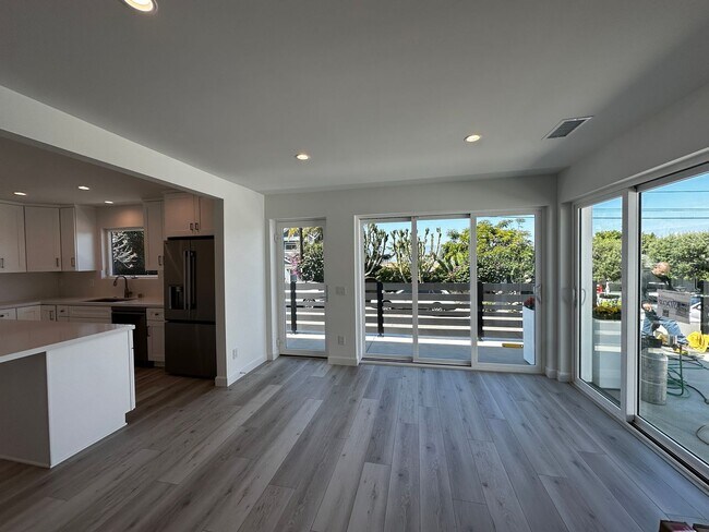 Building Photo - Live the Coastal Lifestyle in Cardiff