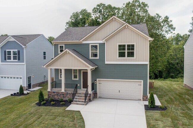 Building Photo - 304 Northfield Hts Ln