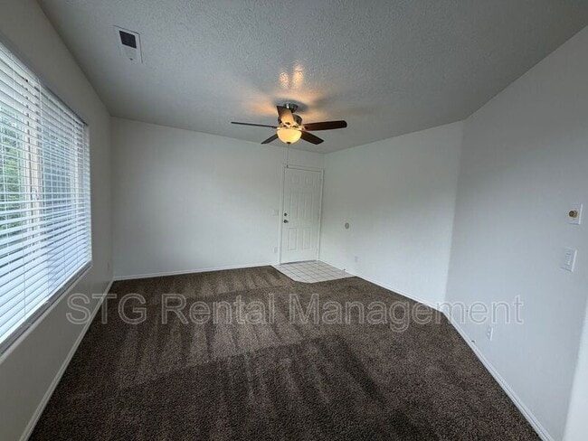 Building Photo - 425 E 1050 S