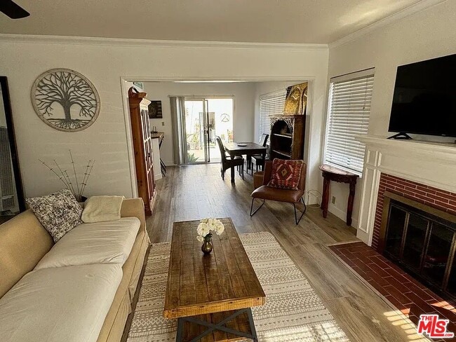 Foto del edificio - 3822 Huron Ave